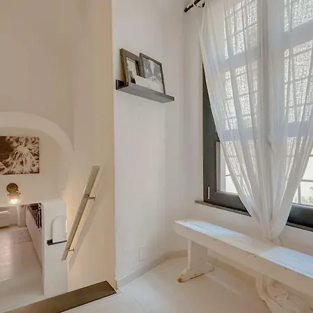 Via Pia Elegante Suite Di Design Crociere 2' Savona Exterior foto