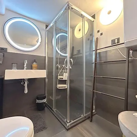 Via Pia Elegante Suite Di Design Crociere 2' Savona Exterior foto