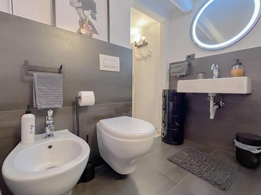 Via Pia Elegante Di Design Crociere 2'